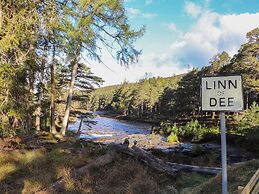 Dalvorar - Mar Lodge Estate