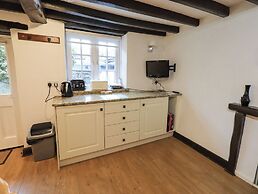Cobblestone Cottage