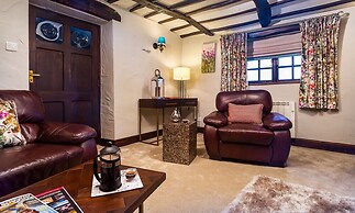 Tipsy Gin Cottage