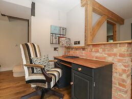 The Courtyard - Hilltop Barn