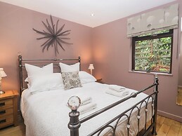 Corner Cottage