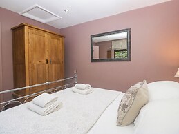 Corner Cottage