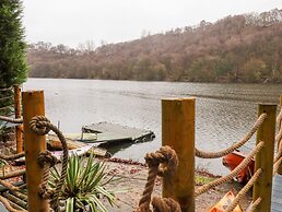 Horton Lodge Boathouse