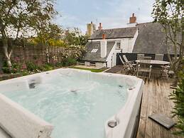 Great Western Farmhouse