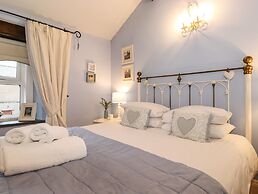 Charlottes Cottage