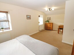 3 Eden Lodge