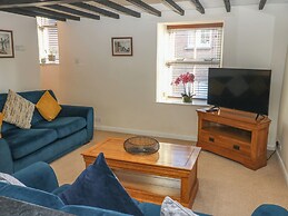 3 Eden Lodge