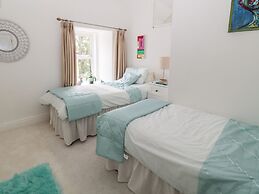 1A Chantry Place
