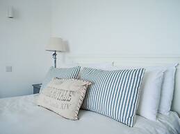 32 The Salcombe