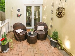 Love Cottage