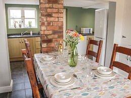 1 Royal Oak Cottages