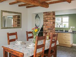 1 Royal Oak Cottages