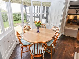 Top Farm House