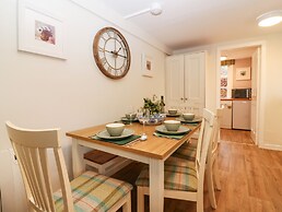 West Cottage - Tarvit