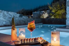 Aeonic Suites and Spa