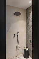 Aeonic Suites and Spa