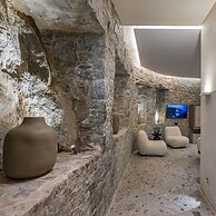 Aeonic Suites and Spa