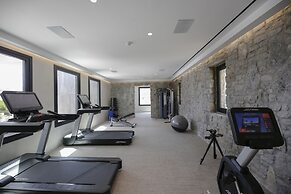 Aeonic Suites and Spa