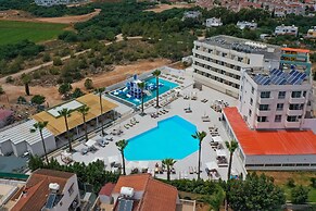 Toxotis Hotel