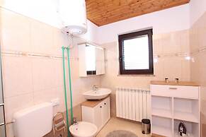 Apartment Dado