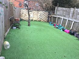 1 Bed - Sleeps 4 - Garden - City Centre