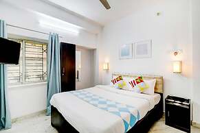 Goroomgo Priyanshu Guest House Ruby Kolkata