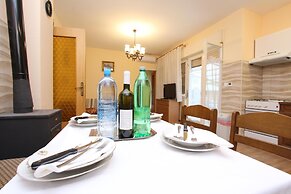 Apartment Oto