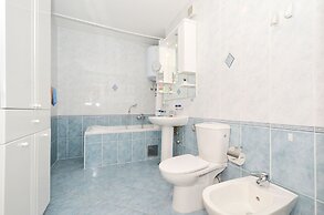 Lilly - spacious 3 bedroom apartment