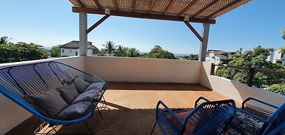 Carri Surf Studio