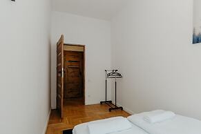 ShortStayPoland Grzybowska B16