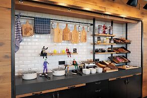 Moxy Cologne-Bonn Airport