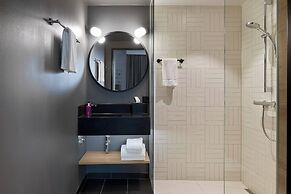 Moxy Cologne-Bonn Airport