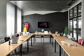 Moxy Cologne-Bonn Airport