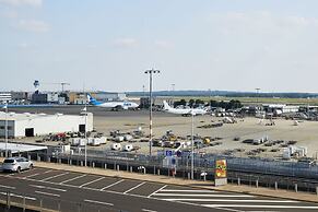 Moxy Cologne-Bonn Airport