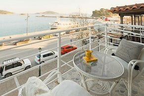 Casa Blue Marine