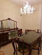 Rent Rooms in Nola na