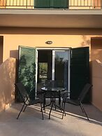 Room-studio Banos Apartments and Swimmin