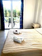 Room-studio Banos Apartments and Swimmin
