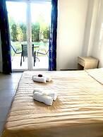 Room-studio in Banos Apartments With sha