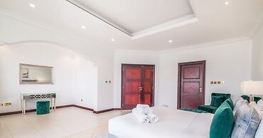 LUX Holiday Home - Frond E 1