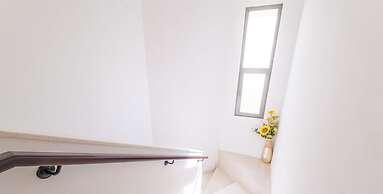 LUX Holiday Home - Frond E 1