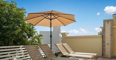 LUX Holiday Home - Frond E 1