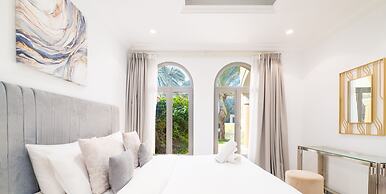 LUX Holiday Home - Frond E 1