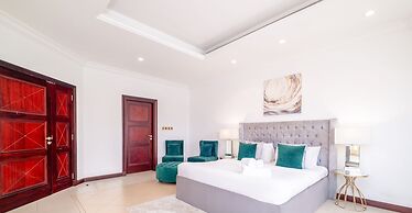 LUX Holiday Home - Frond E 1