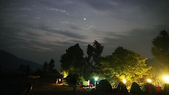 Moustache Kamp Kalakund