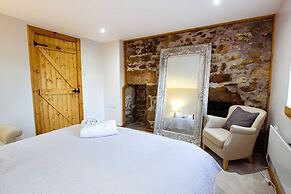 Windyheads Luxury Cottage - 5 Bed 2 Bath