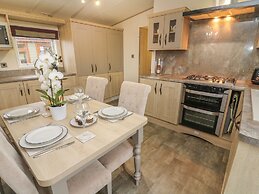 Lancaster Lodge
