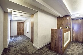 Nomad Luxury Suites