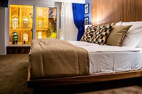 Nomad Luxury Suites