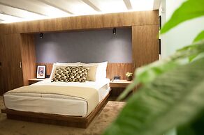 Nomad Luxury Suites